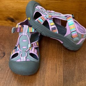 Girls Keen sandals